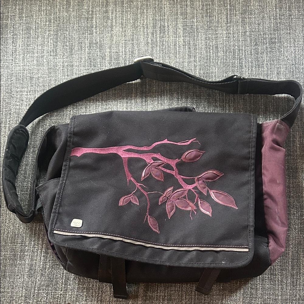 HAIKU Computer Crossbody bag